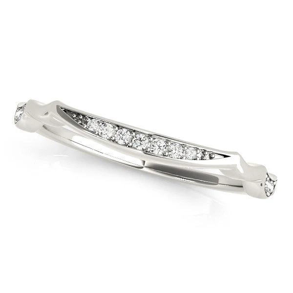 14k White Gold Unique Graduated Style Diamond Wedding Band (1/10 cttw) - Image 2
