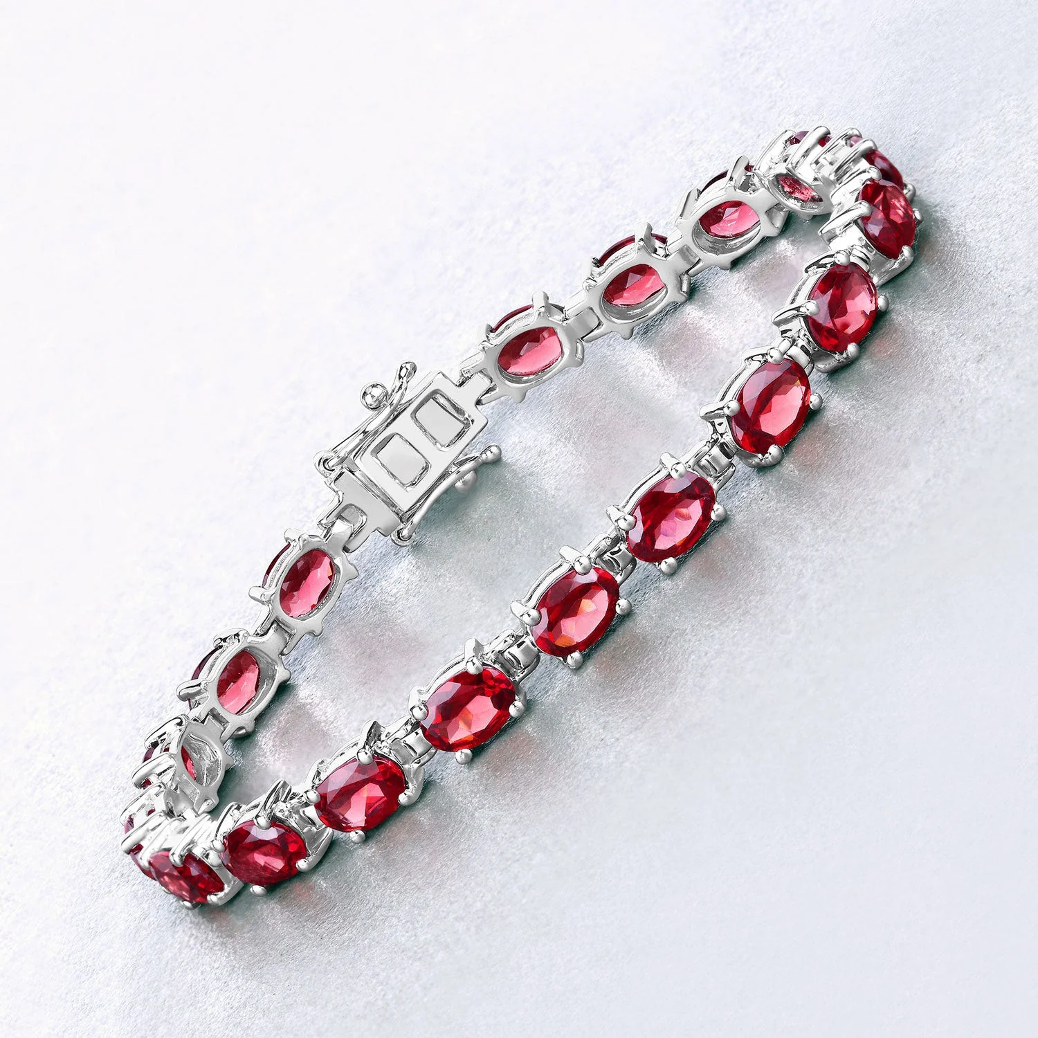 15.30 Carat Genuine Garnet .925 Sterling Silver Bracelet - Image 4