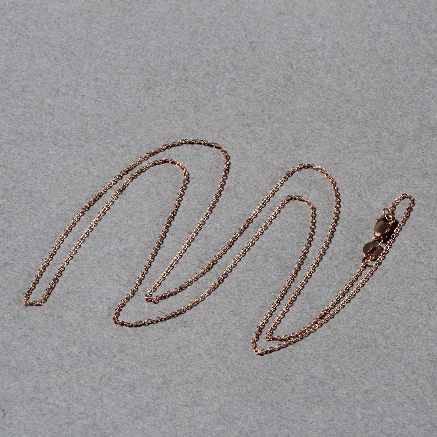 18k Rose Gold Diamond Cut Cable Link Chain (0.75 mm) - Image 11