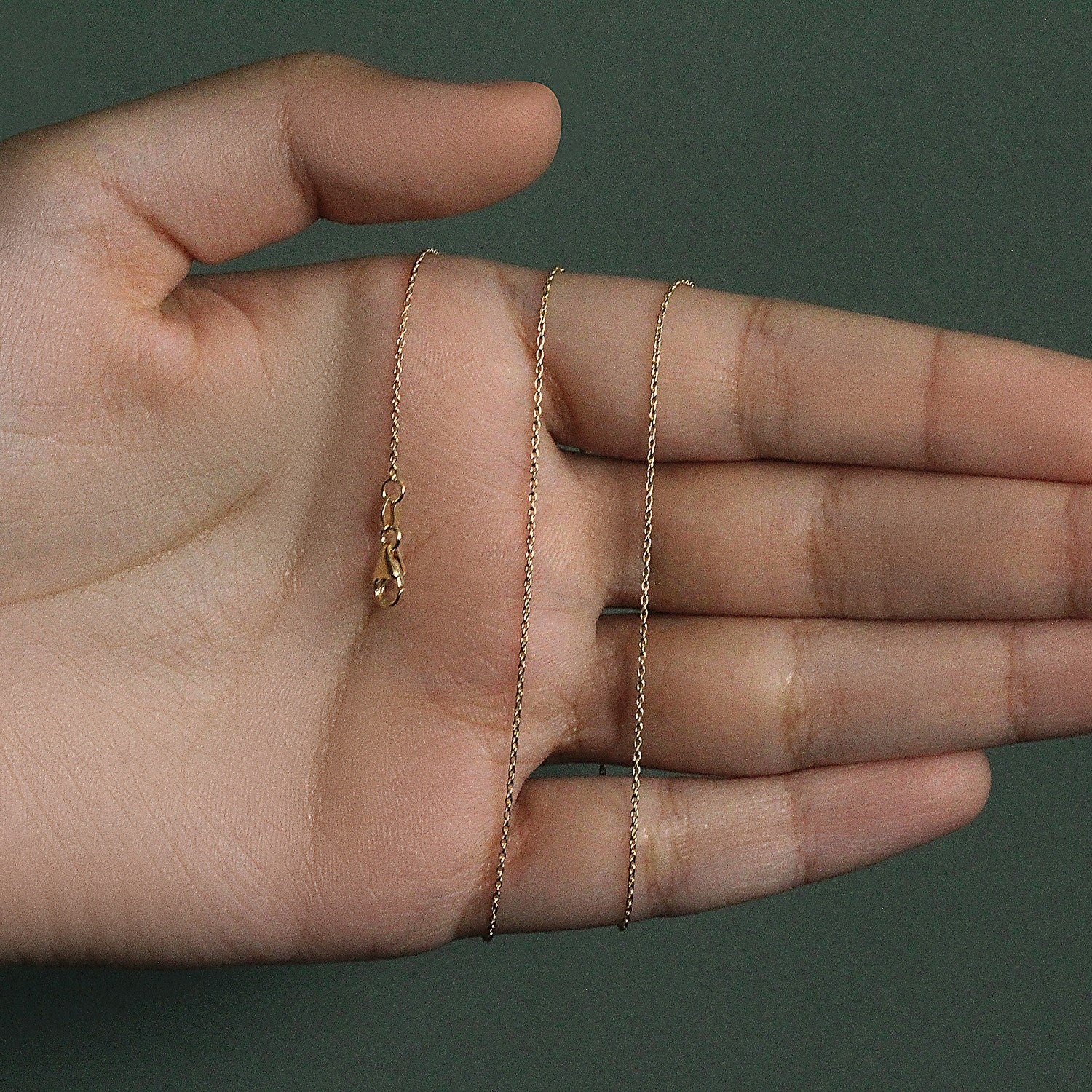 18k Yellow Gold Round Cable Link Chain (0.97 mm) - Image 12