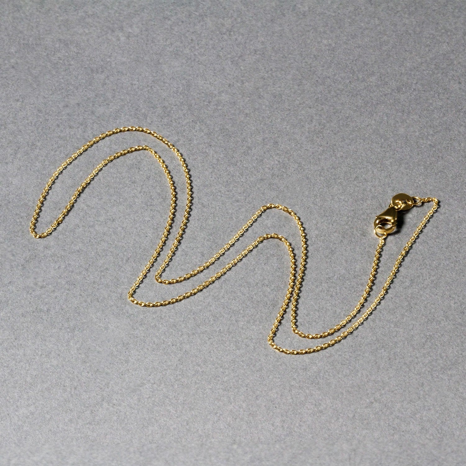 18k Yellow Gold Round Cable Link Chain (0.97 mm) - Image 9