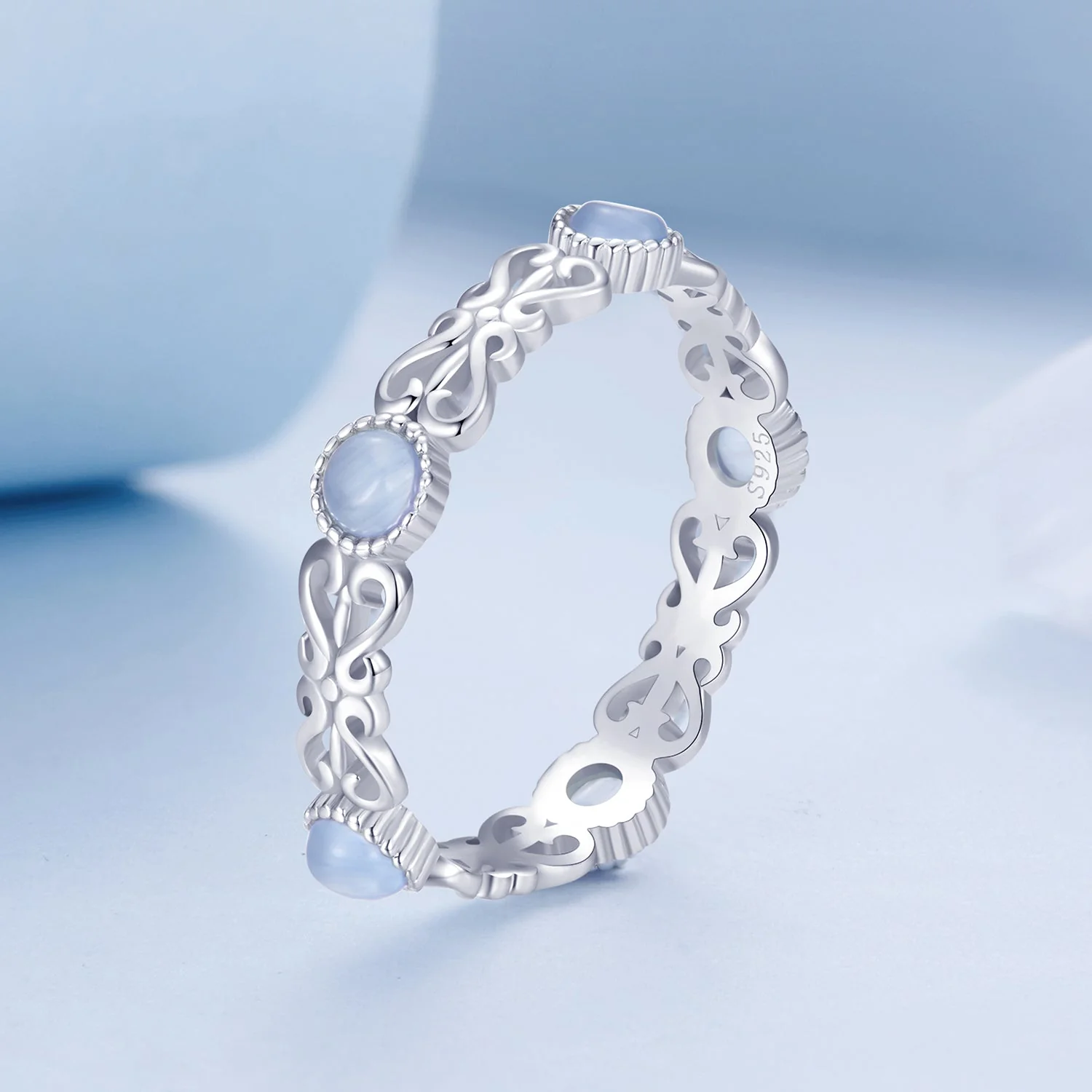 S925 Sterling Silver 4mm Plated Platinum Ring for Women Size 6.0 - Image 2